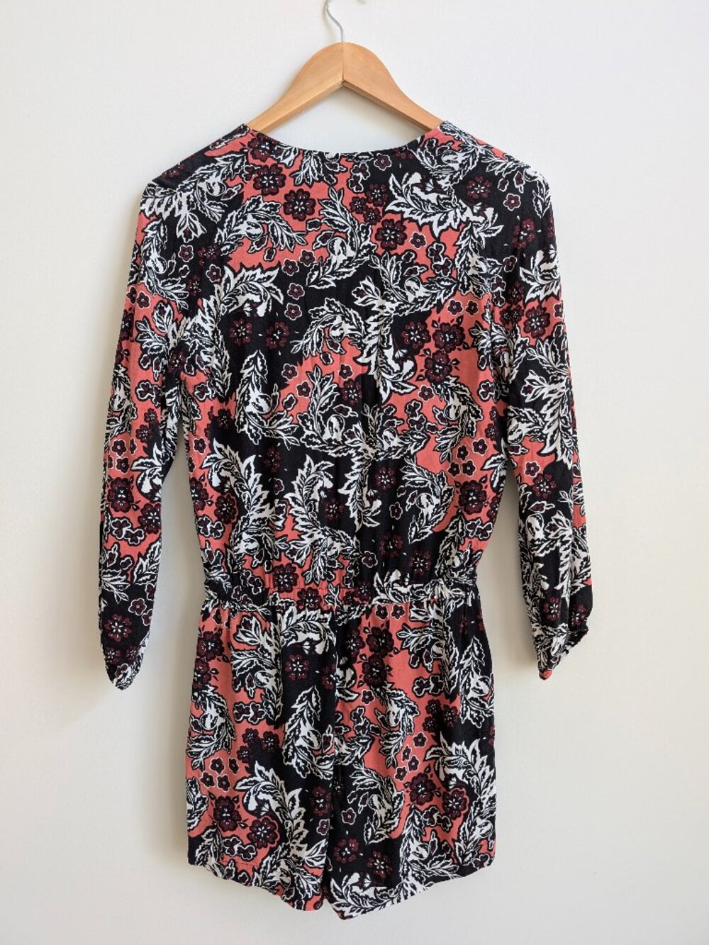100% viscose lightweight romper size 4 pink with black and white - Picture 3 of 14